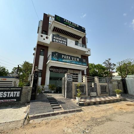 Parkview Residency Hotel Gurgáon Kültér fotó